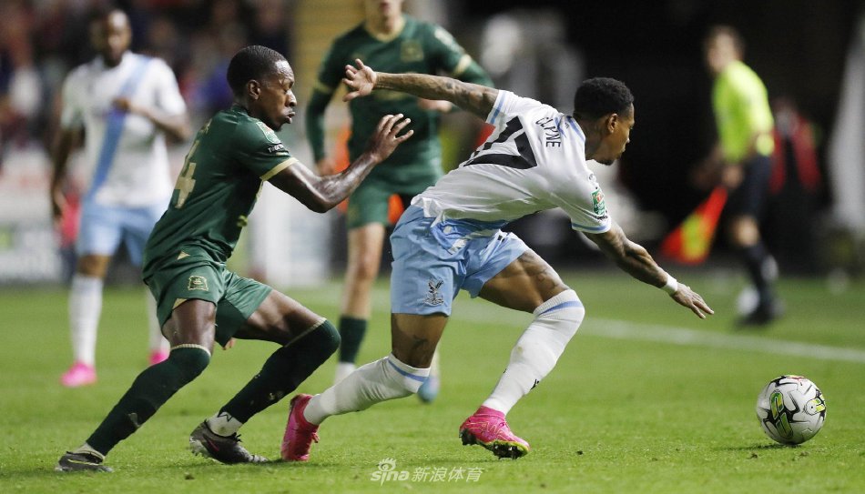 的激烈对决 的激烈对决