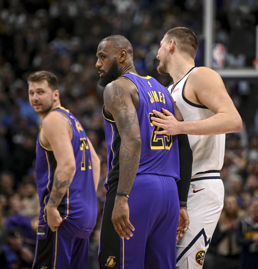 而是球迷对 而是球迷对