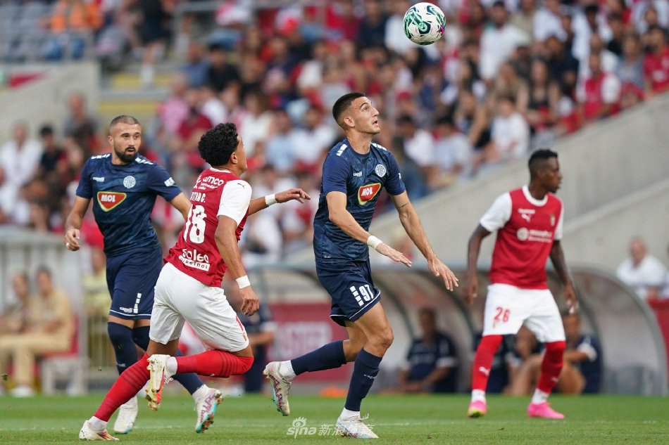 伊涅斯塔的 伊涅斯塔的